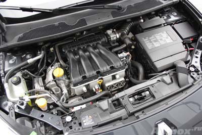 RenaultFluence2.0CVT(11).JPG